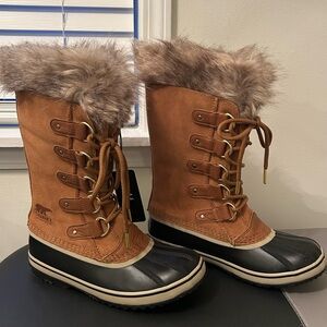 Sorel Joan of Arctic Boot Sz 9 Camel